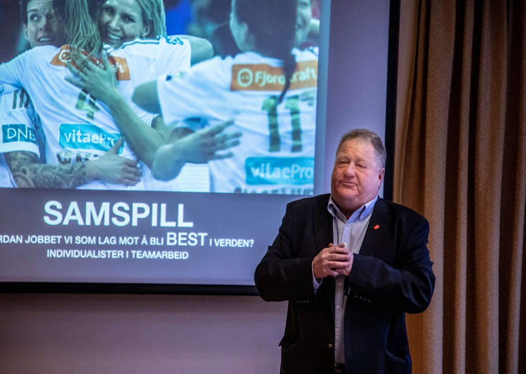 Øivind Holm Olsen ønsket velkommen.